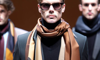 Eșarfele Tom Ford: O incursiune în luxul modern